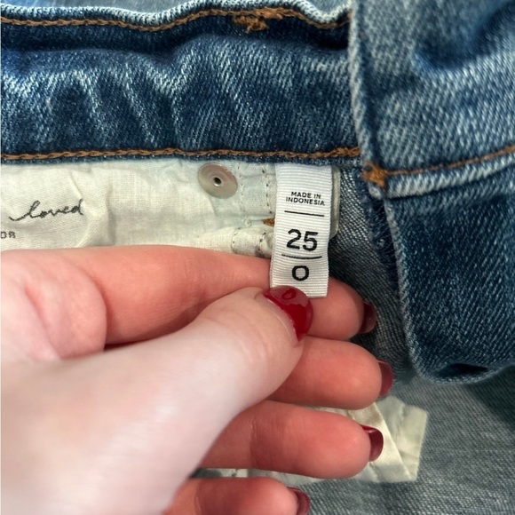 Ann Taylor loft blue jean shorts in size 0 / 25 - Picture 4 of 4